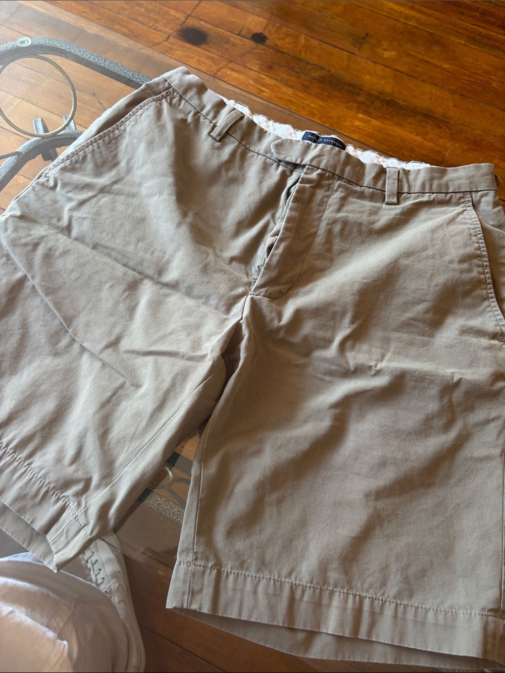 Banana Republic Men's Khaki Flat-Front Shorts